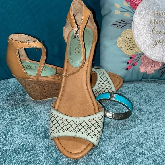 Kenneth Cole Reaction Shoes Kenneth Cole Reaction Womens Wedge